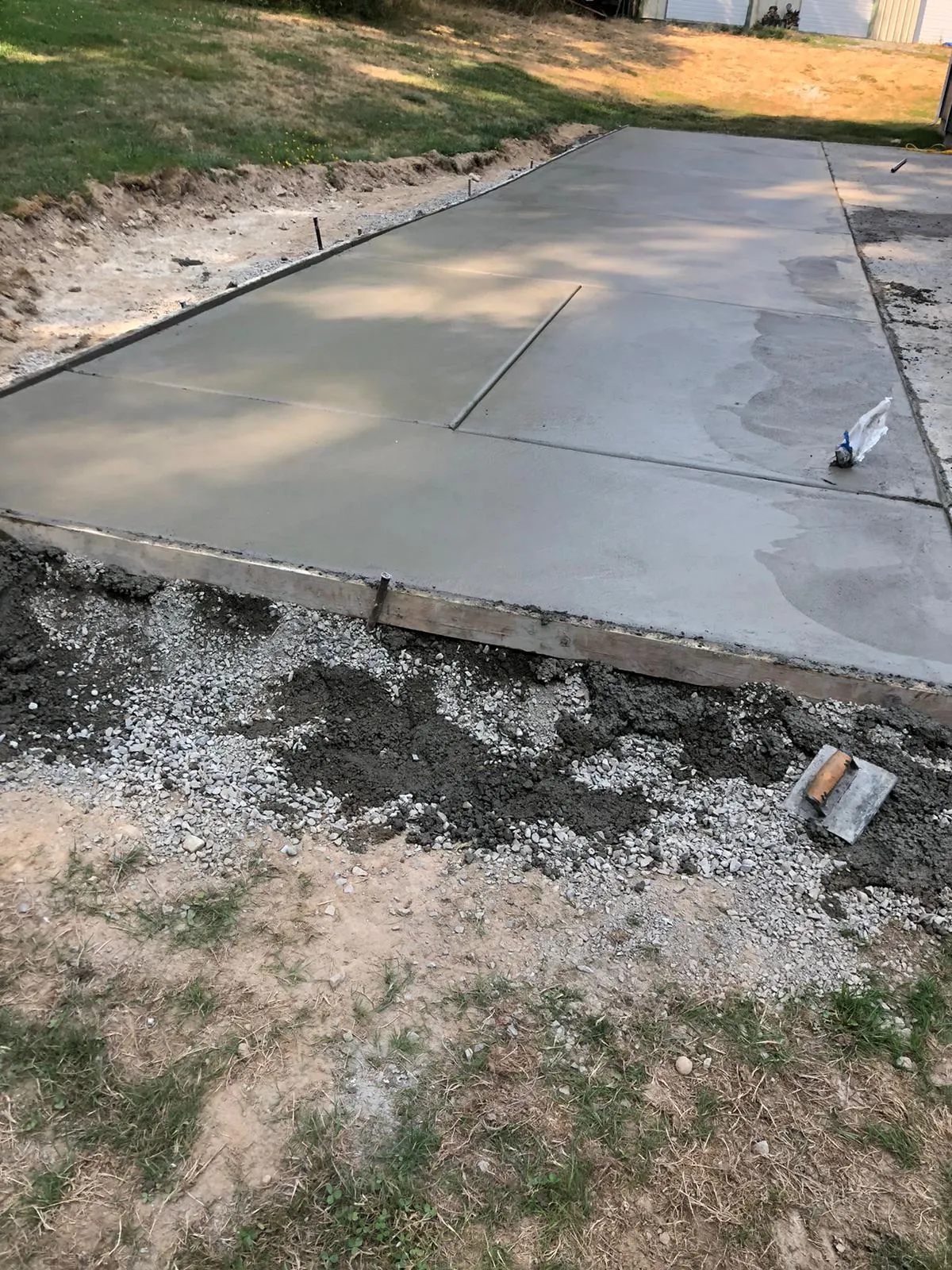 Leons Concrete LLC